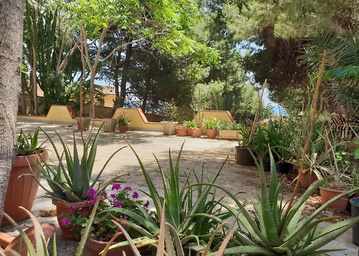 Mediterraneo Bed & Breakfast 3*